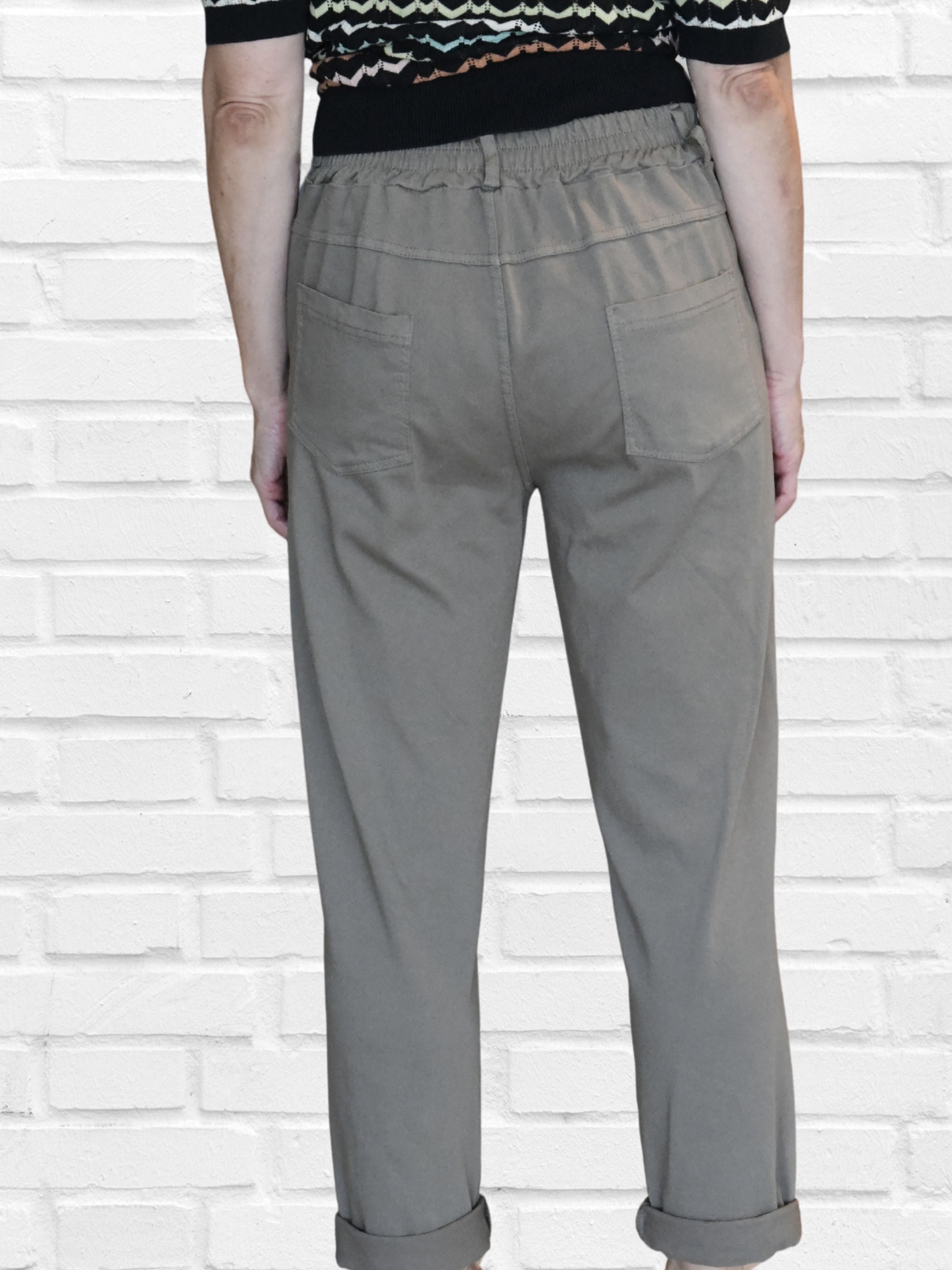 Pantalon chino gris-kaki